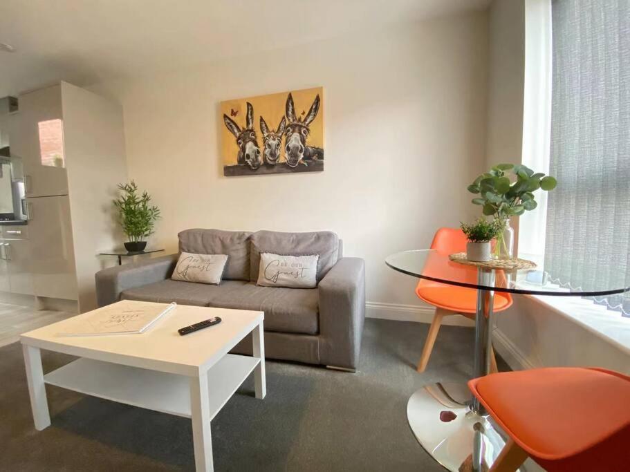 Velvet Sa 3 Guest House Great Location Business & Couple City Centre *